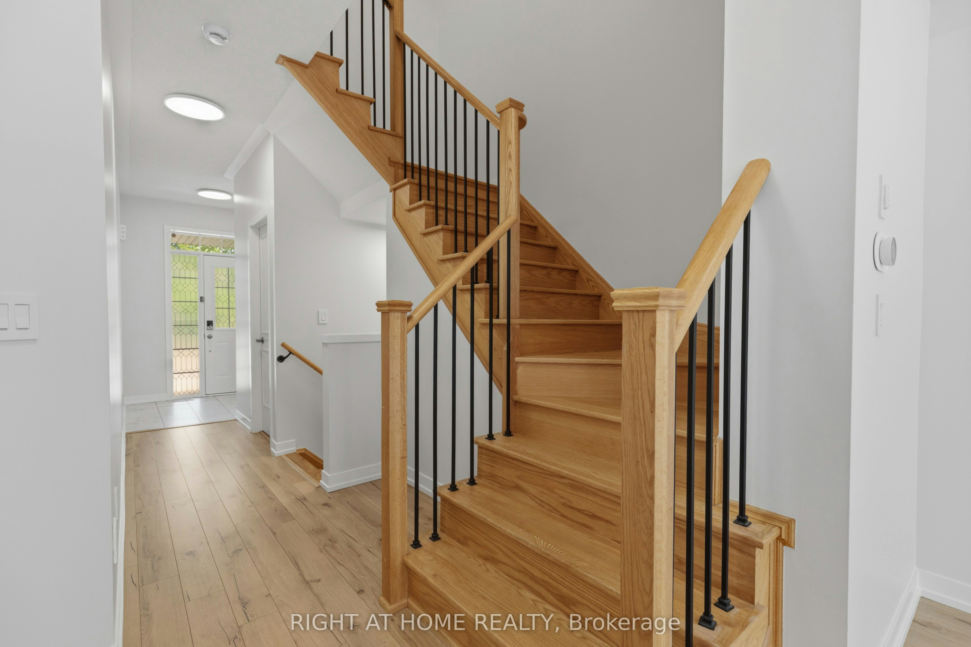 206 Harding Park Street, Newmarket, ON, L3Y 0E3 - 4