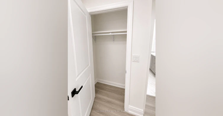 Lower-10 Virtue Crescent, Vaughan, ON, L4H 4C3 - 4