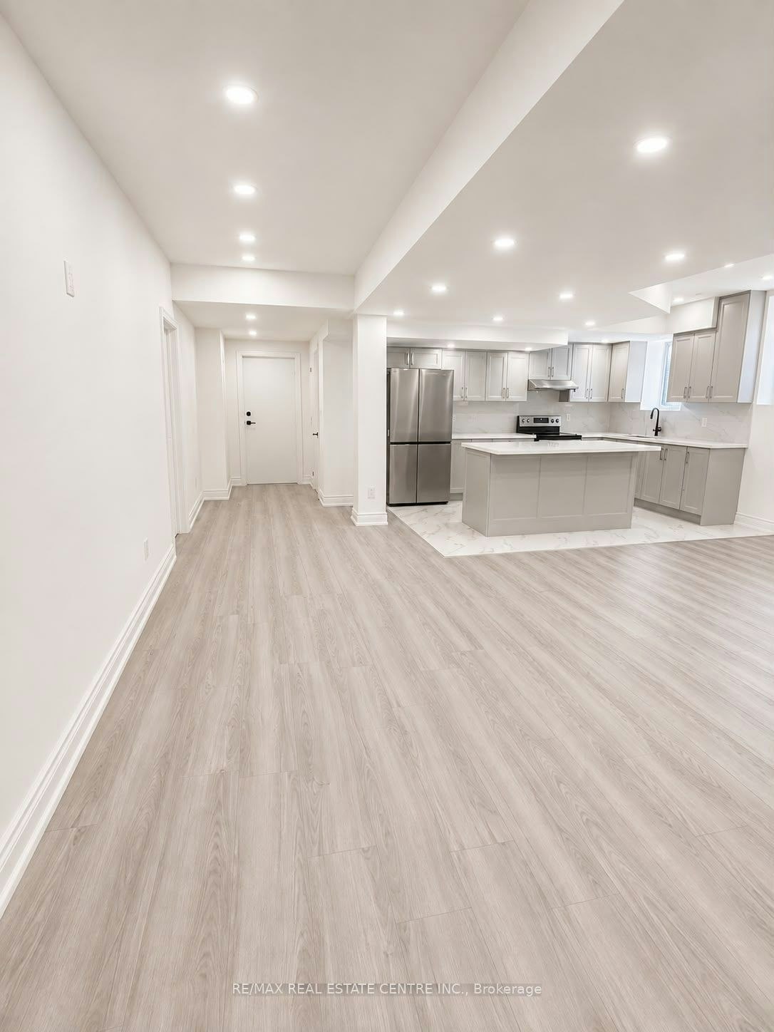 Lower-10 Virtue Crescent, Vaughan, ON, L4H 4C3 - 5