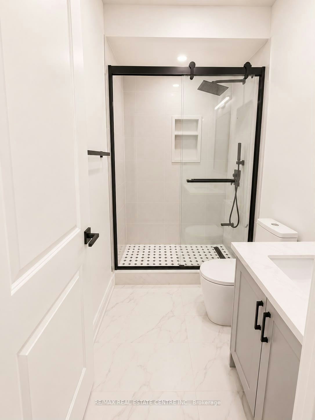 Lower-10 Virtue Crescent, Vaughan, ON, L4H 4C3 - 6