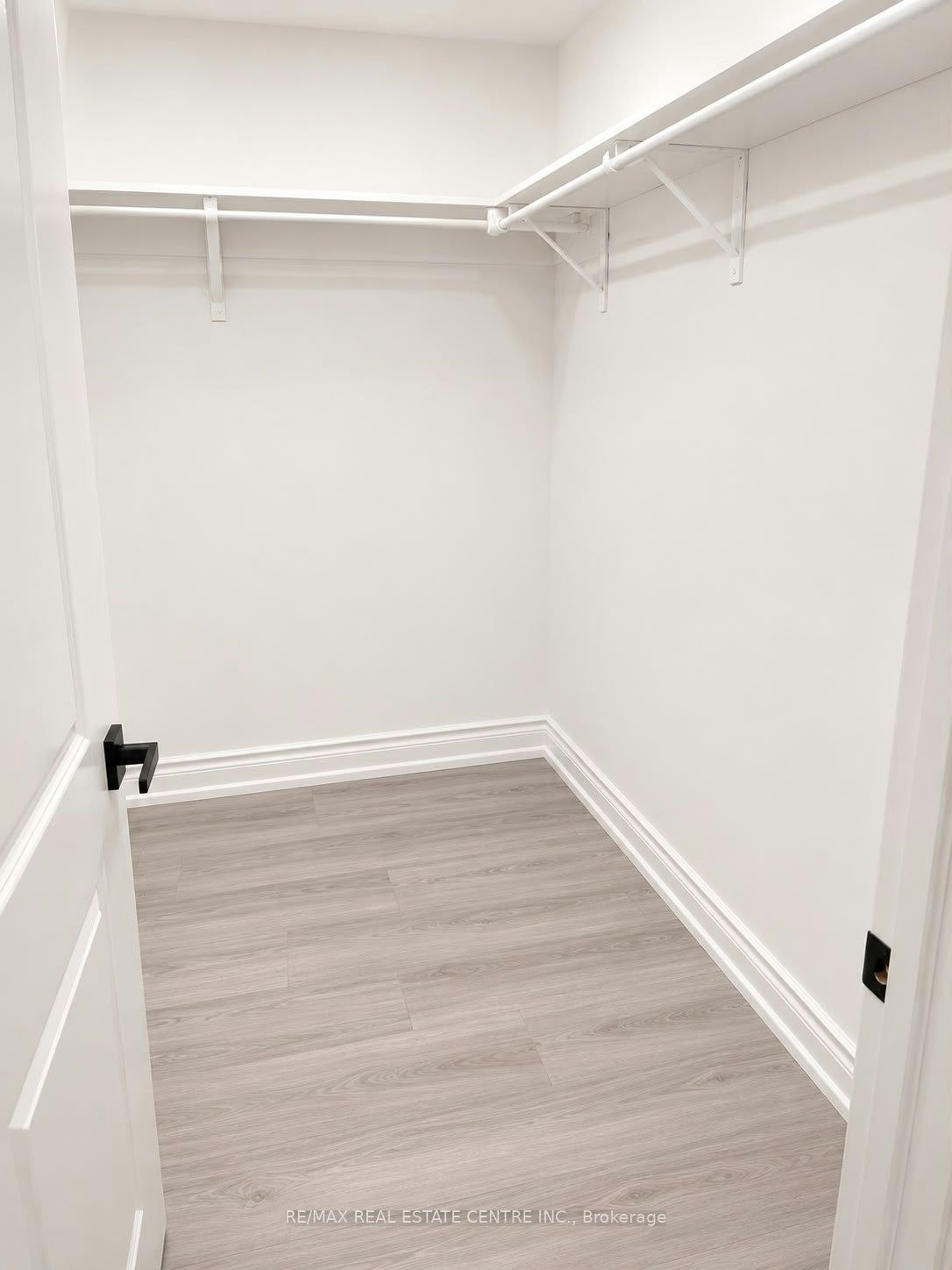 Lower-10 Virtue Crescent, Vaughan, ON, L4H 4C3 - 10