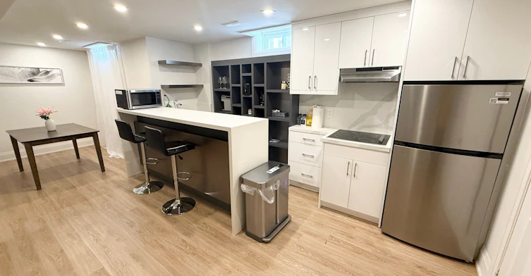 Basement-7 Charing Crescent, Aurora, ON, L4G 6P4 - 2