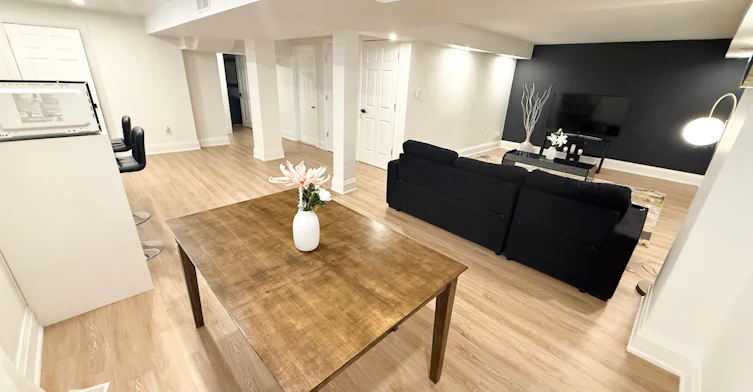 Basement-7 Charing Crescent, Aurora, ON, L4G 6P4 - 6