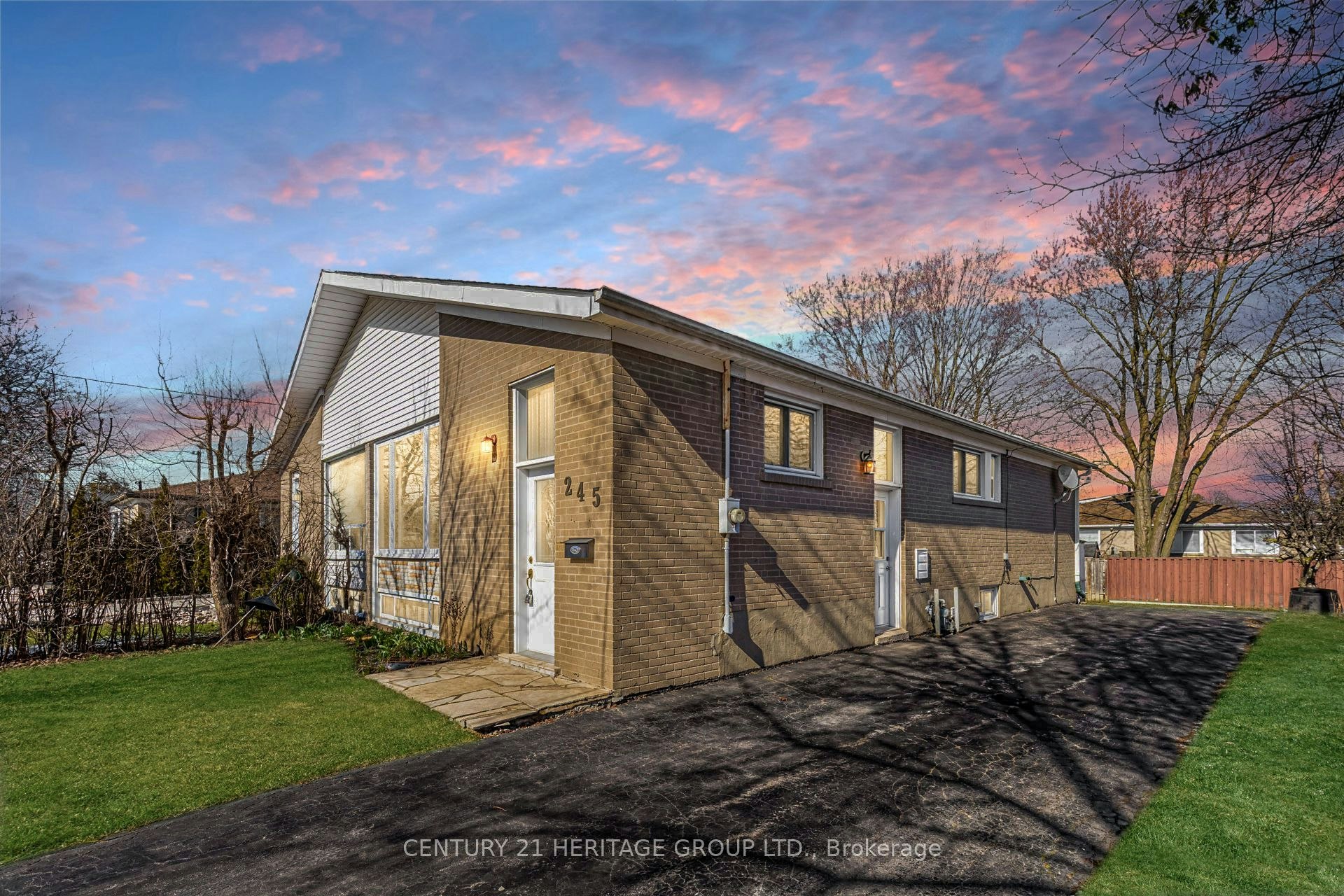 245 Browndale Crescent, Richmond Hill, ON, L4C 3H9