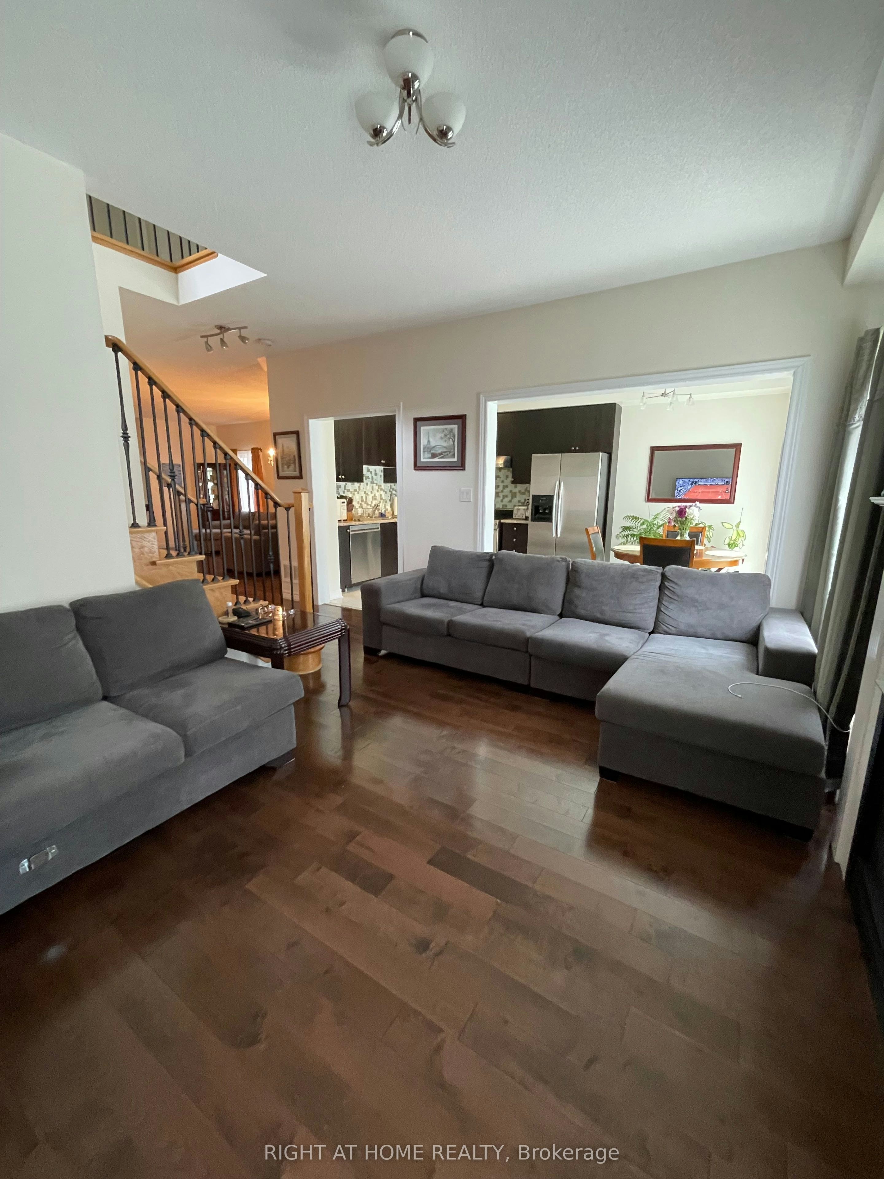 14 Maybole Road, Markham, ON, L6E 1Y7 - 2