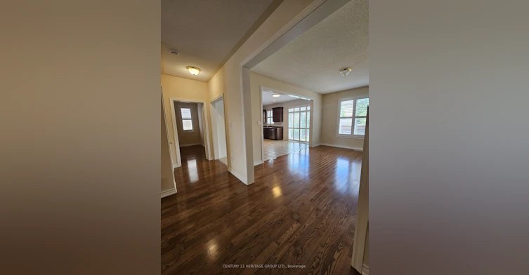 10 Orville Hand Court, Bradford West Gwillimbury, ON, L3Z 3H9 - 7