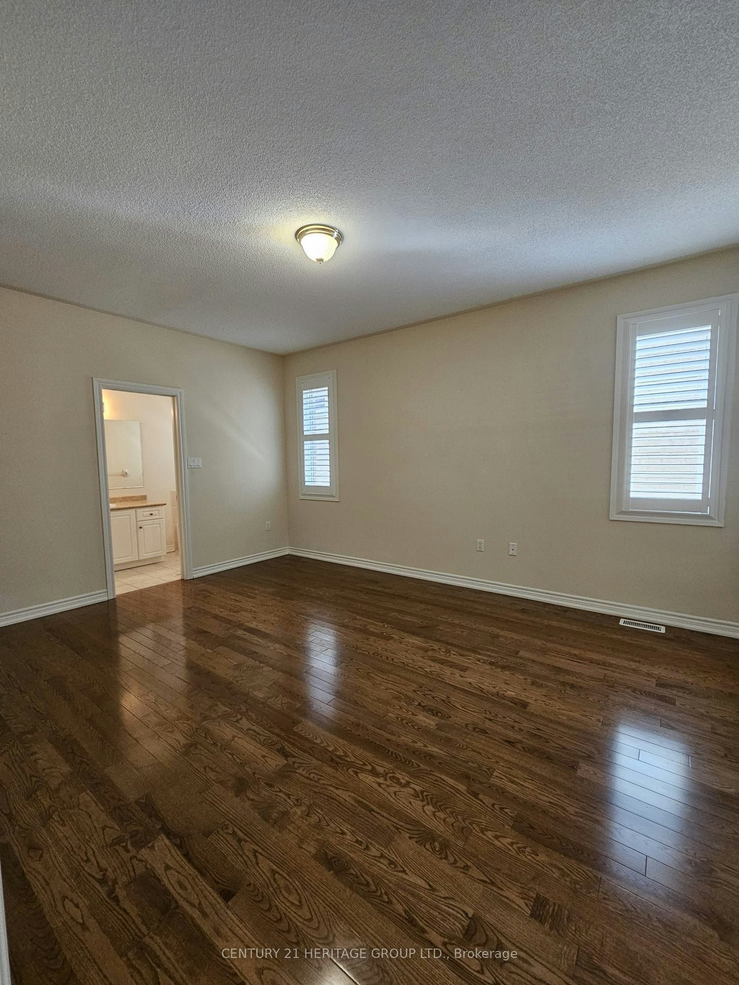 10 Orville Hand Court, Bradford West Gwillimbury, ON, L3Z 3H9 - 10