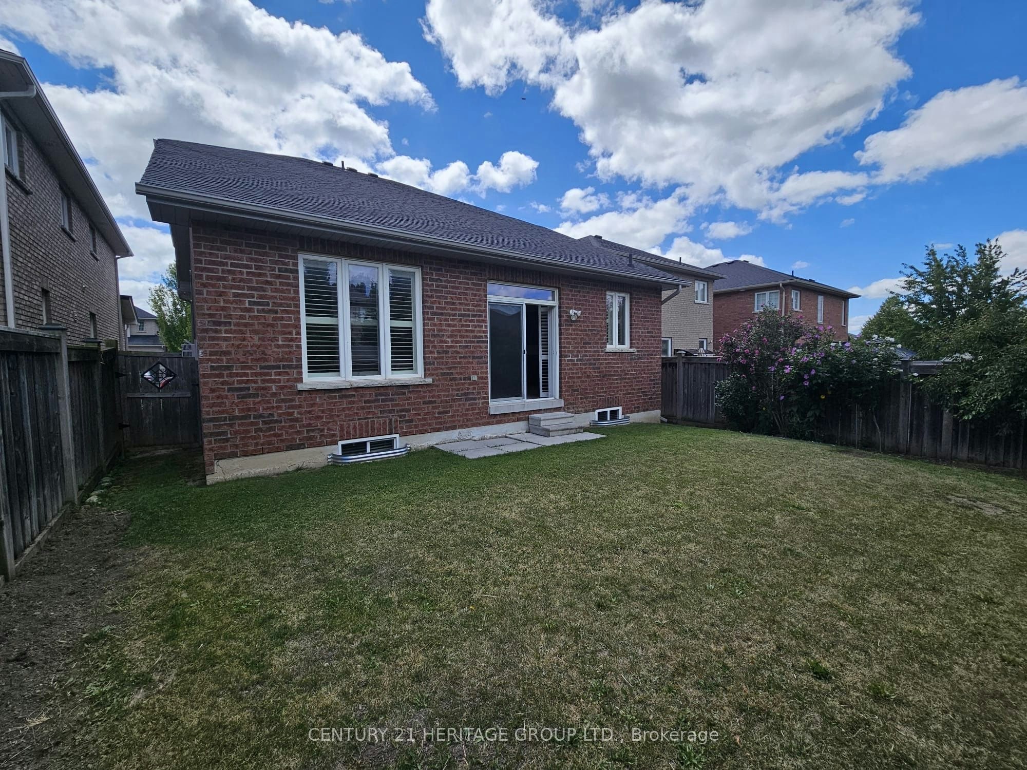 10 Orville Hand Court, Bradford West Gwillimbury, ON, L3Z 3H9 - 20