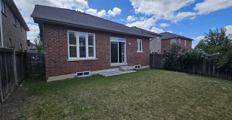 10 Orville Hand Court, Bradford West Gwillimbury, ON, L3Z 3H9 - 20