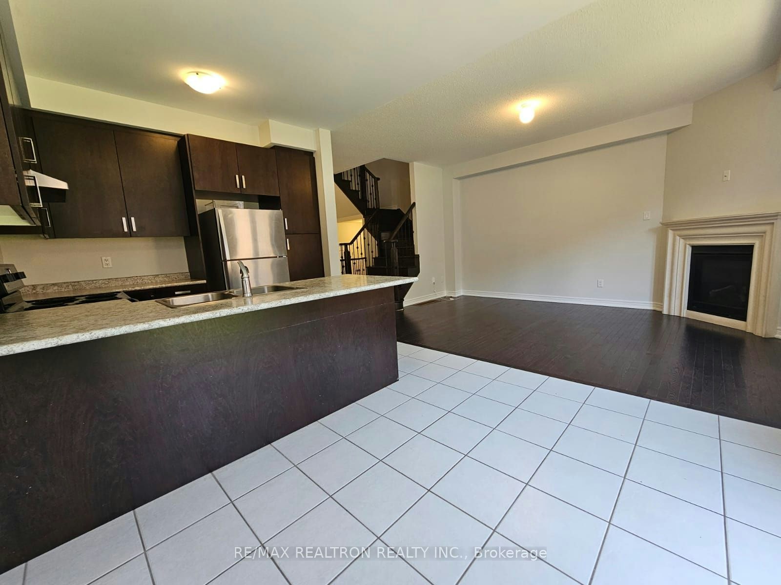 19 Walter English Drive, East Gwillimbury, ON, L9N 0R8 - 9