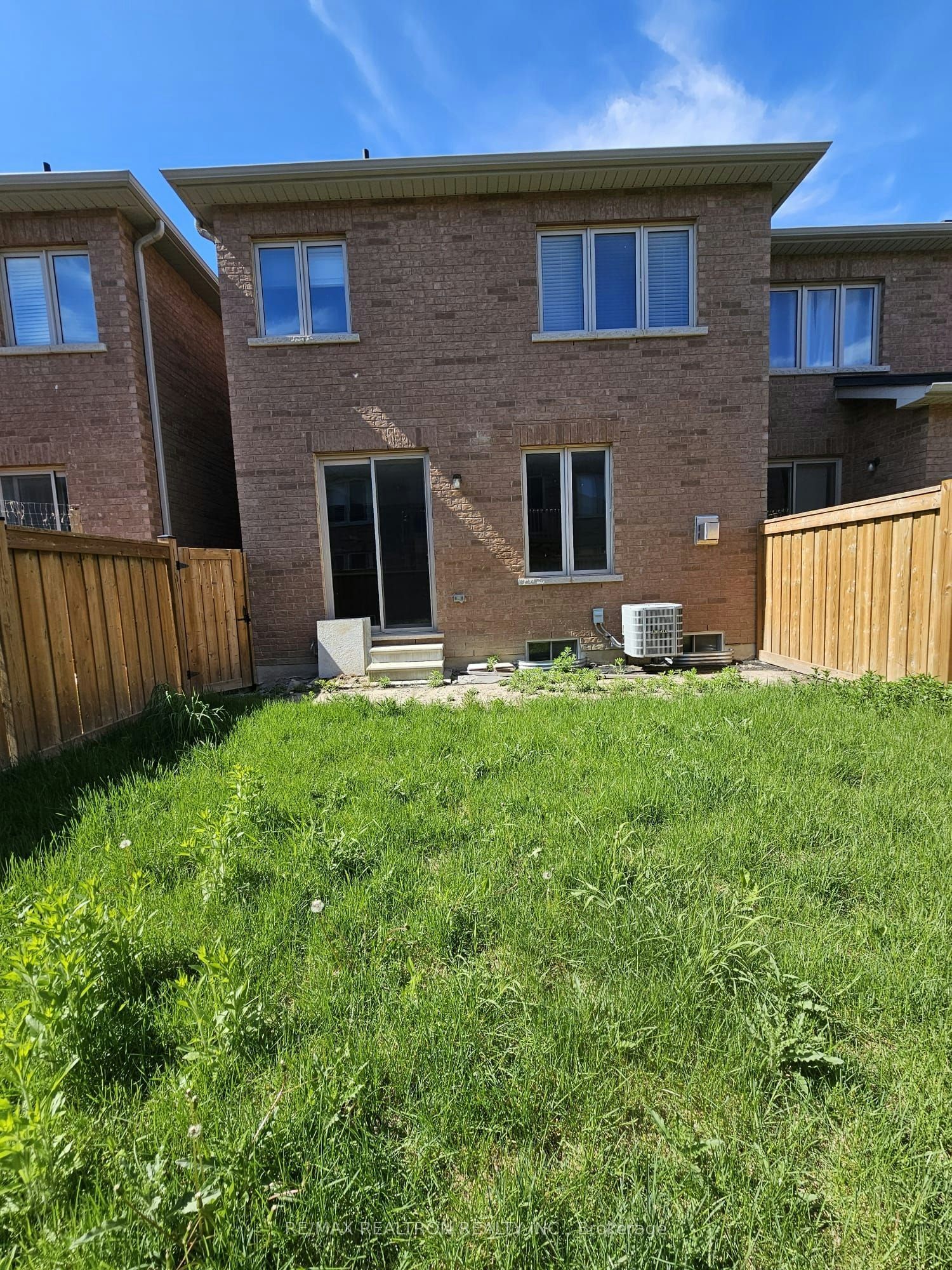 19 Walter English Drive, East Gwillimbury, ON, L9N 0R8 - 22