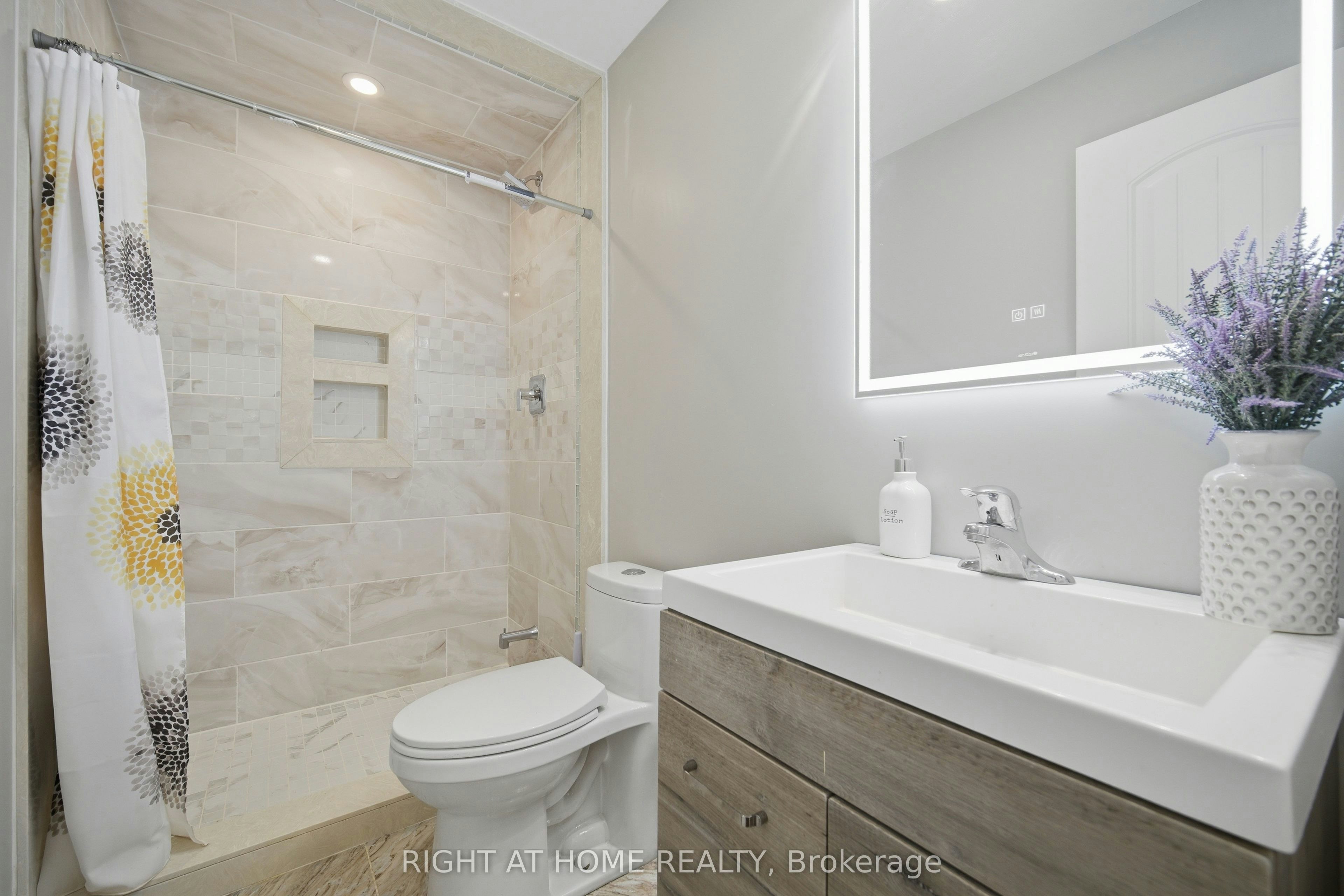 33 Keatley Drive, Vaughan, ON, L6A 4Y3 - 42