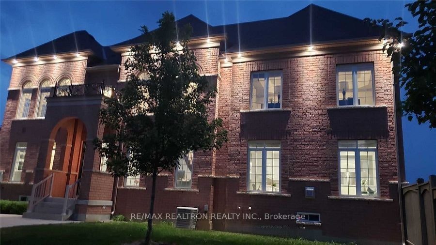 119 Lindbergh Drive, Vaughan, ON, L4H 1M1 - 4