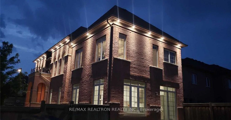 119 Lindbergh Drive, Vaughan, ON, L4H 1M1 - 2
