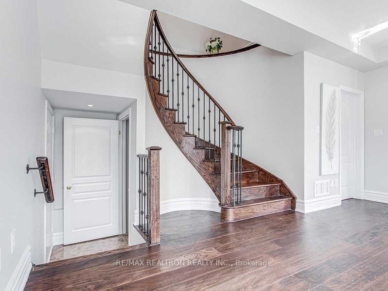 119 Lindbergh Drive, Vaughan, ON, L4H 1M1 - 11