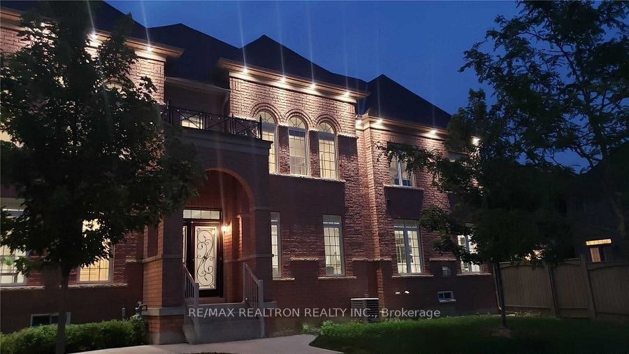 119 Lindbergh Drive, Vaughan, ON, L4H 1M1