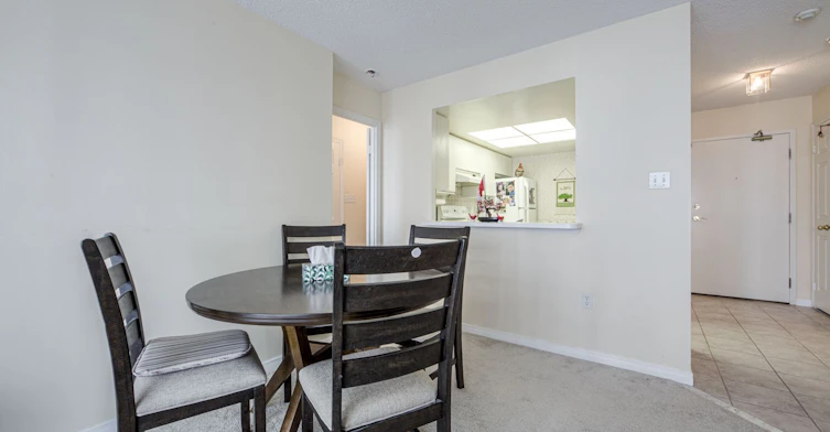 270 Davis Drive, Newmarket, ON, L3Y 8K2 - 9