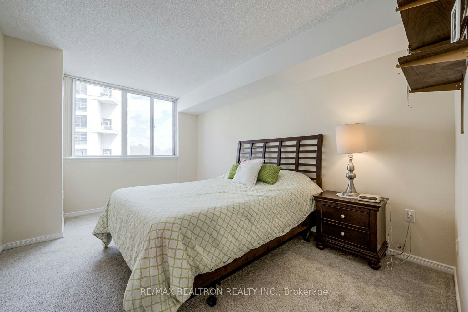 270 Davis Drive, Newmarket, ON, L3Y 8K2 - 12
