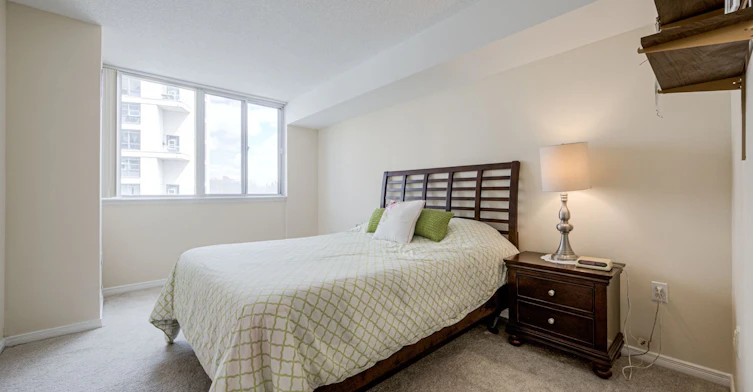 270 Davis Drive, Newmarket, ON, L3Y 8K2 - 12