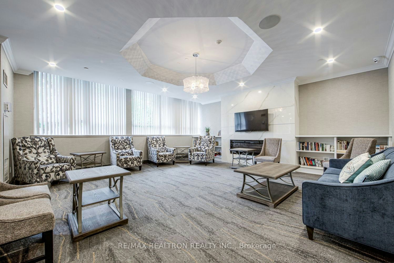 270 Davis Drive, Newmarket, ON, L3Y 8K2 - 20
