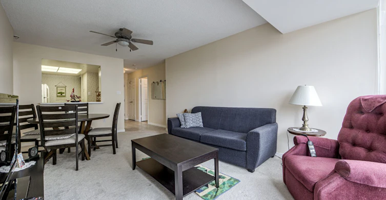 270 Davis Drive, Newmarket, ON, L3Y 8K2 - 7