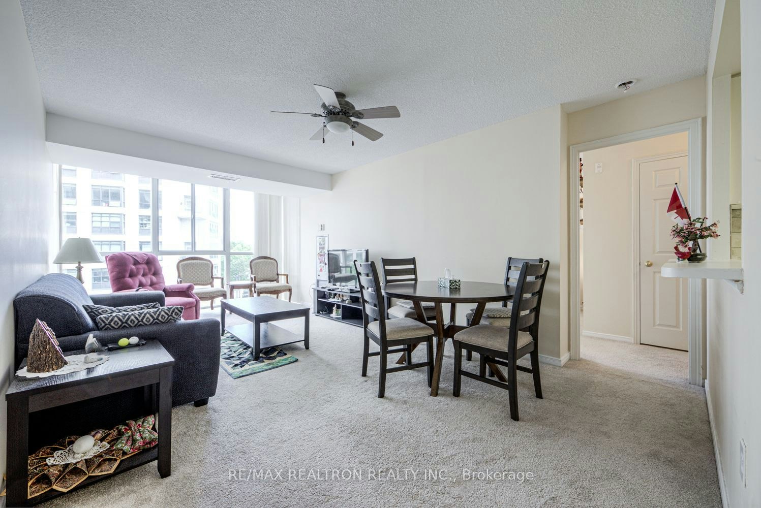 270 Davis Drive, Newmarket, ON, L3Y 8K2 - 4