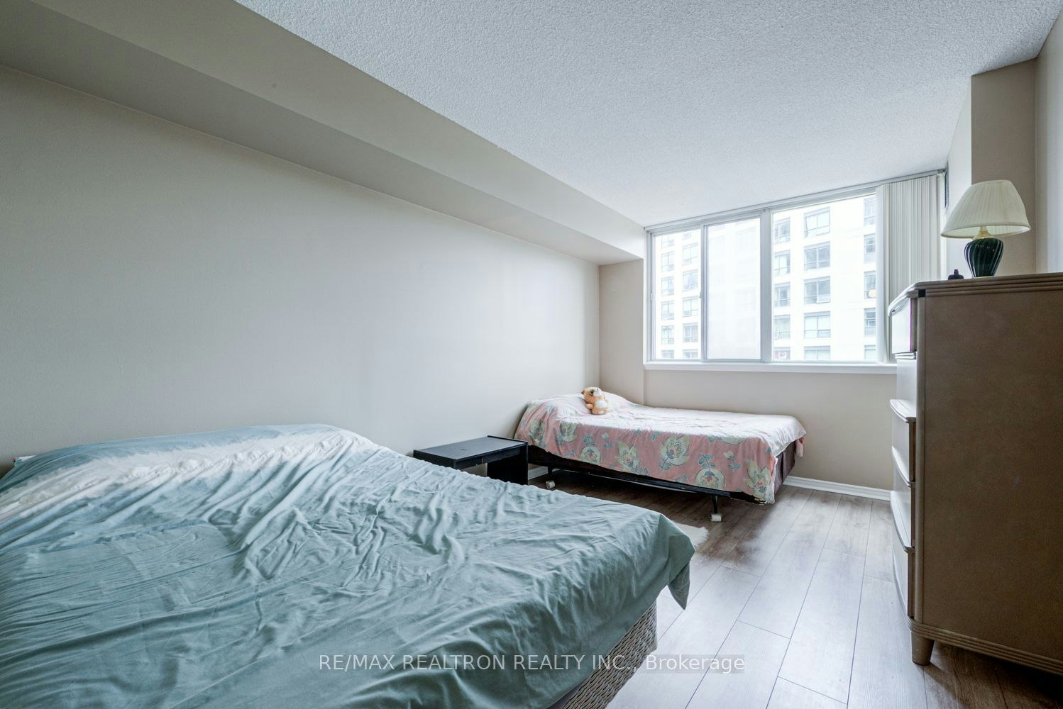 270 Davis Drive, Newmarket, ON, L3Y 8K2 - 16