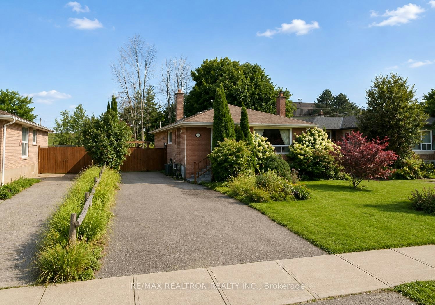 Basement-13 Aurora Heights Drive, Aurora, ON, L4G 2W3