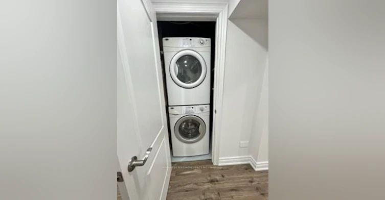 BSMT-300 Woodspring Avenue, Newmarket, ON, L3X 3B1 - 7