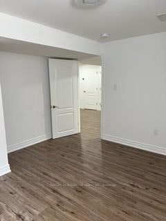 BSMT-300 Woodspring Avenue, Newmarket, ON, L3X 3B1 - 15