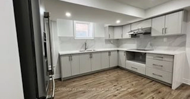 BSMT-300 Woodspring Avenue, Newmarket, ON, L3X 3B1 - 9