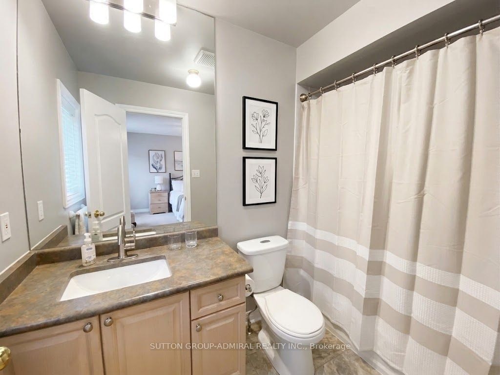 Room 1-593 Doubletree Lane, Newmarket, ON, L3X 2L4 - 3
