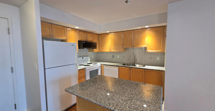 701-33 Cox Boulevard, Markham, ON, L3R 8A6 - 2