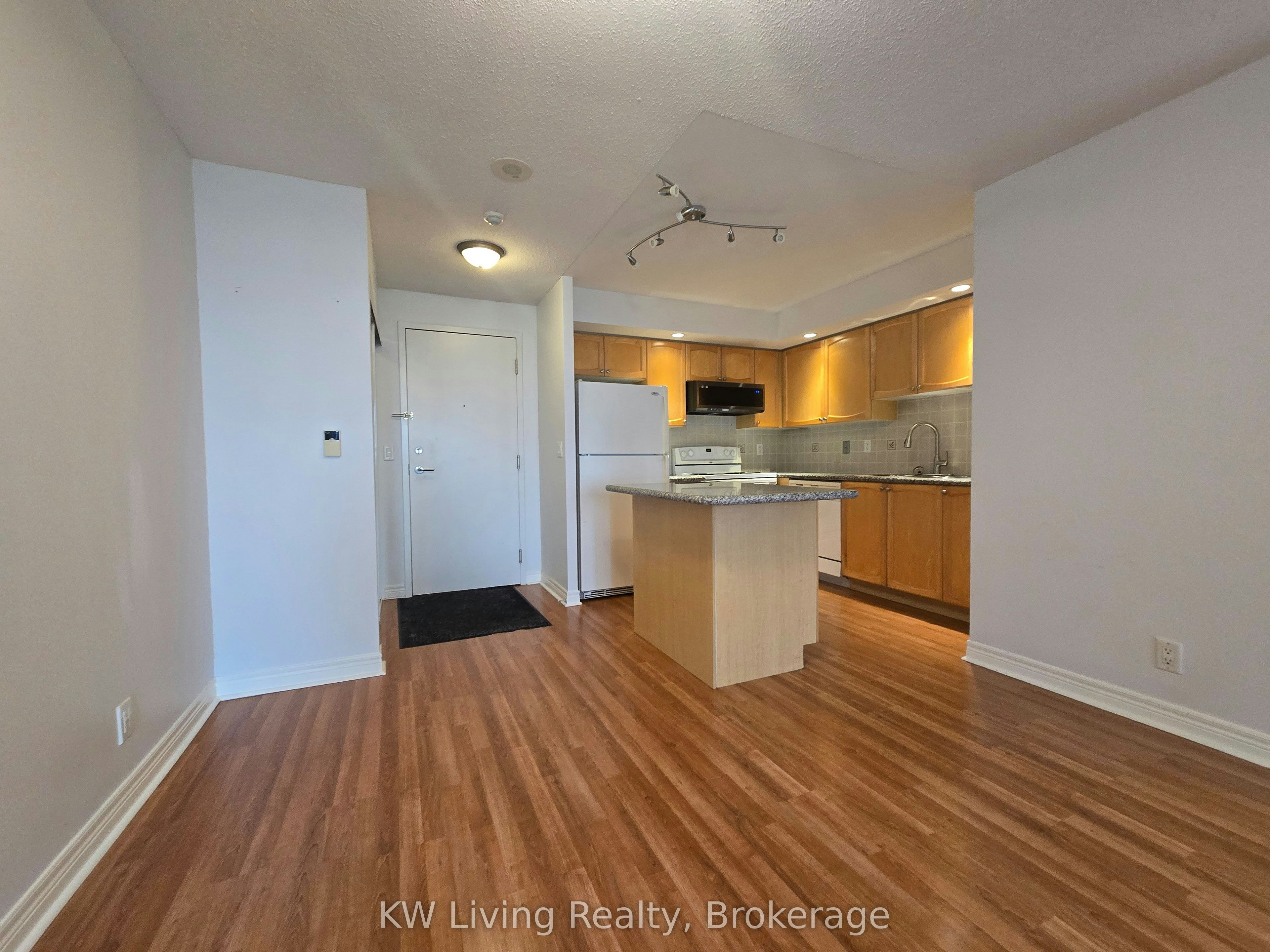 701-33 Cox Boulevard, Markham, ON, L3R 8A6 - 3