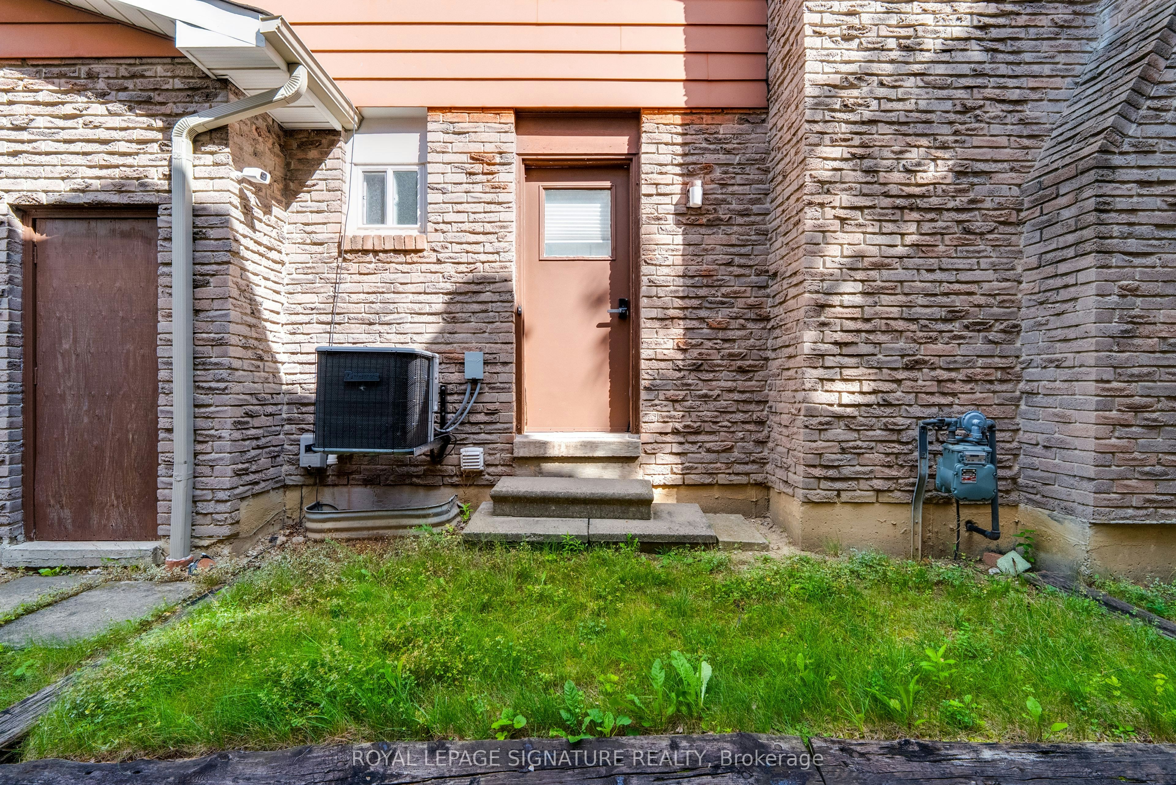 23 West Borough Street, Markham, ON, L3T 4V6 - 23