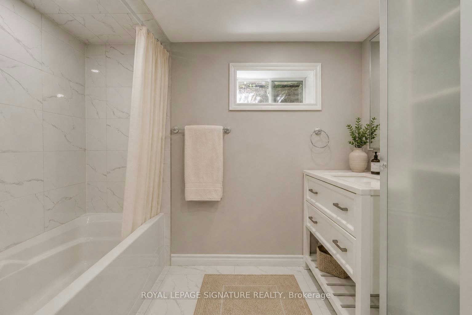 23 West Borough Street, Markham, ON, L3T 4V6 - 16