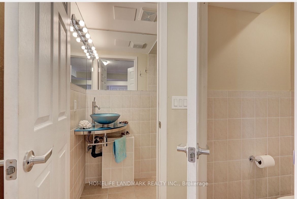 29 Mansard Drive, Richmond Hill, ON, L4E 0L7 - 5