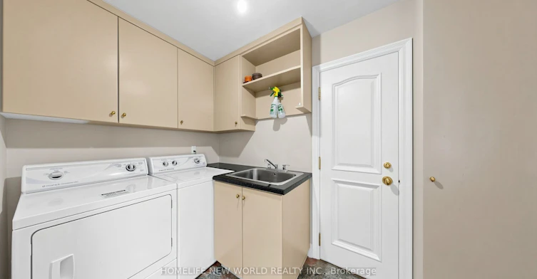 38 Old English Lane, Markham, ON, L3T 2T9 - 38