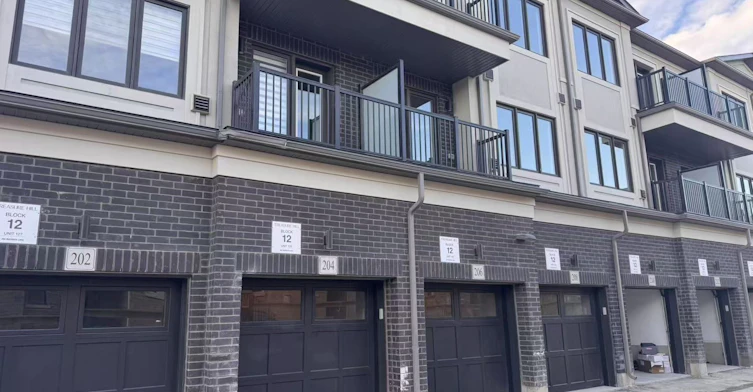 204 Matawin Lane, Richmond Hill, ON, L4B 0H7 - 3