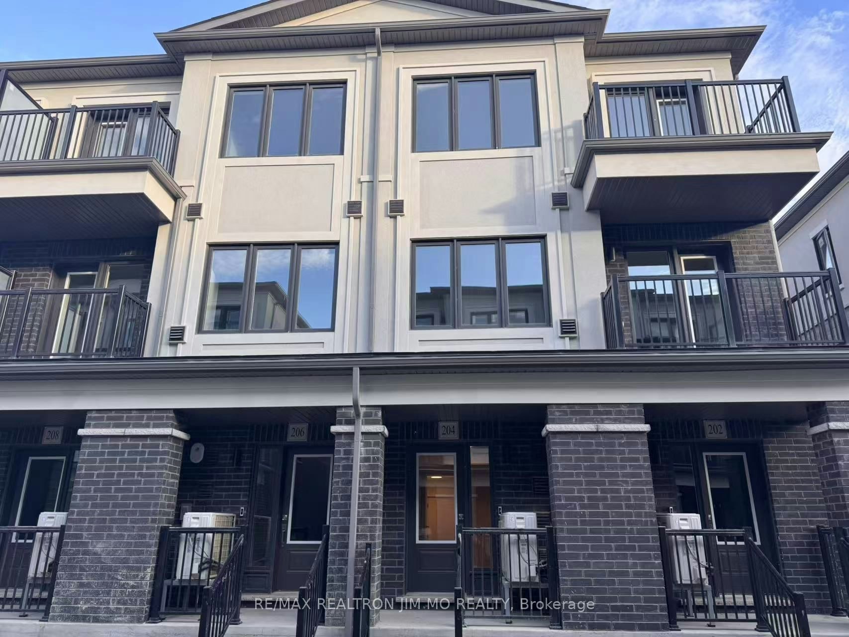 204 Matawin Lane, Richmond Hill, ON, L4B 0H7