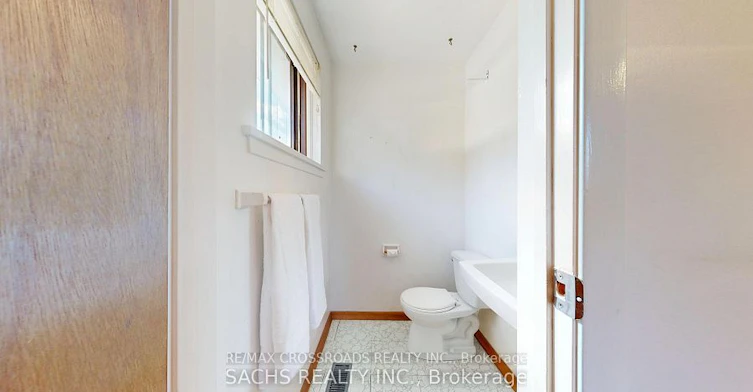 Upper-377 Crosby Avenue, Richmond Hill, ON, L4C 2R8 - 13