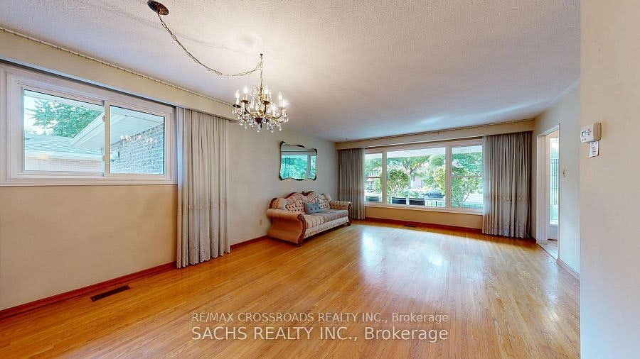 Upper-377 Crosby Avenue, Richmond Hill, ON, L4C 2R8 - 2