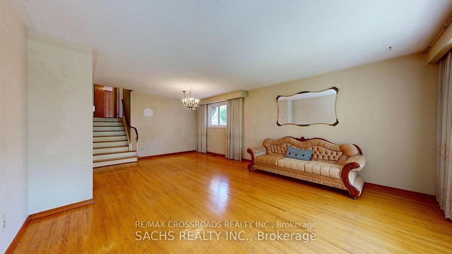 Upper-377 Crosby Avenue, Richmond Hill, ON, L4C 2R8 - 3
