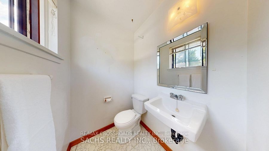 Upper-377 Crosby Avenue, Richmond Hill, ON, L4C 2R8 - 12