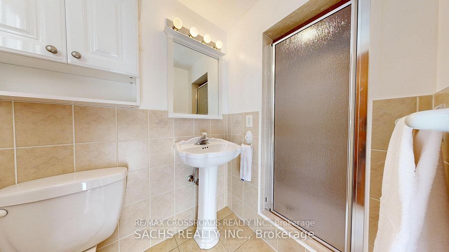 Lower-377 Crosby Avenue, Richmond Hill, ON, L4C 2R8 - 8