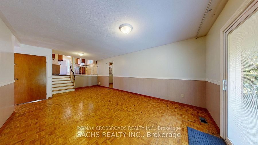 Lower-377 Crosby Avenue, Richmond Hill, ON, L4C 2R8 - 5
