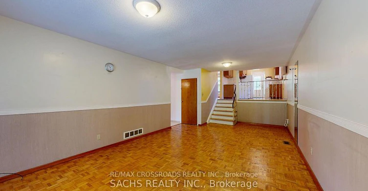 Lower-377 Crosby Avenue, Richmond Hill, ON, L4C 2R8 - 4