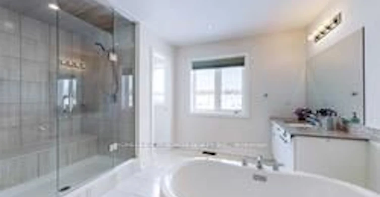 156 Ben Sinclair Avenue, East Gwillimbury, ON, L9N 0S2 - 23