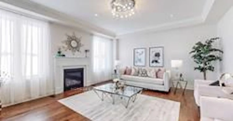 156 Ben Sinclair Avenue, East Gwillimbury, ON, L9N 0S2 - 3