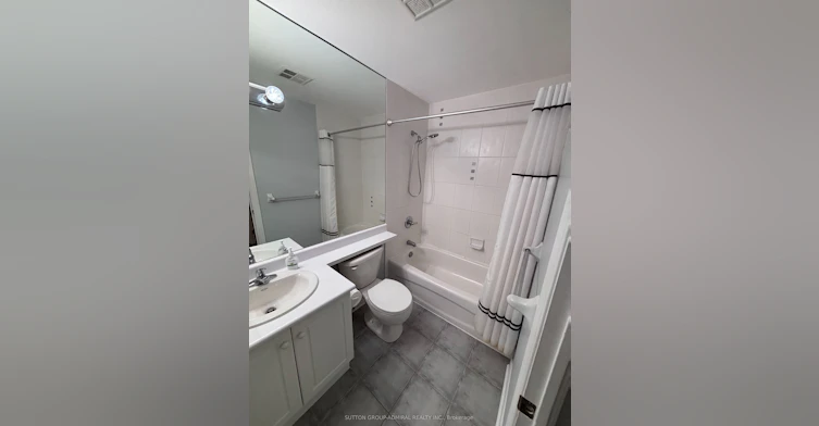 Ph05-50 Disera Drive, Vaughan, ON, L4J 9E9 - 33